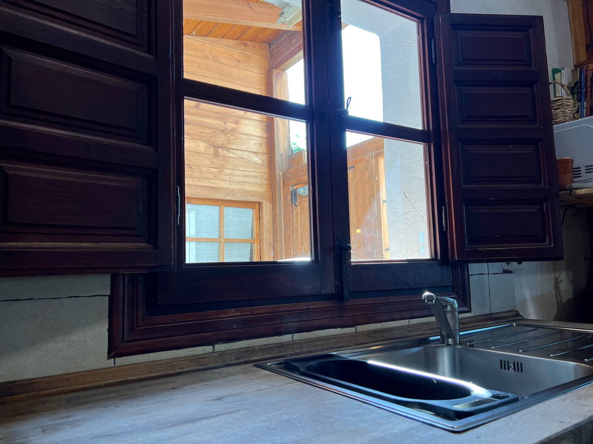 f74edc69f2f7abe306cdafab033af8cf - 20