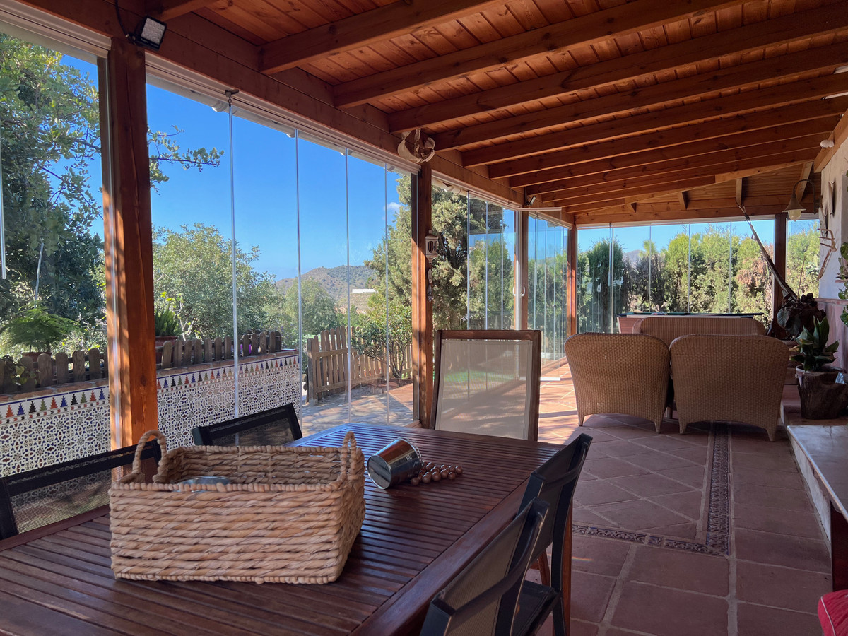 f74edc69f2f7abe306cdafab033af8cf - 33