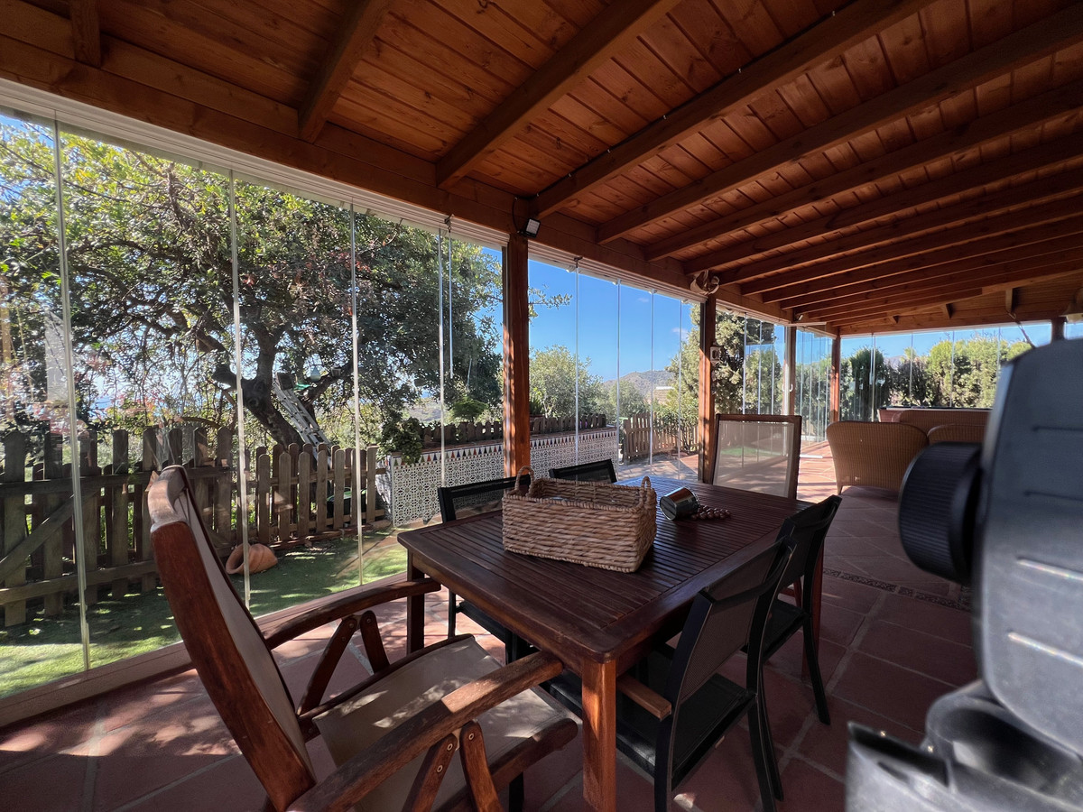 f74edc69f2f7abe306cdafab033af8cf - 34