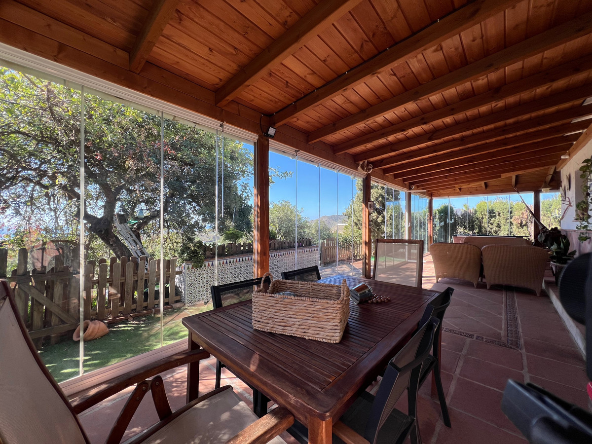 f74edc69f2f7abe306cdafab033af8cf - 39