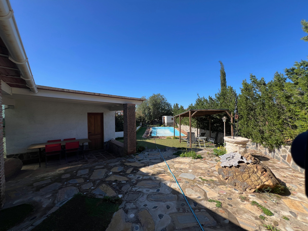 f74edc69f2f7abe306cdafab033af8cf - 44