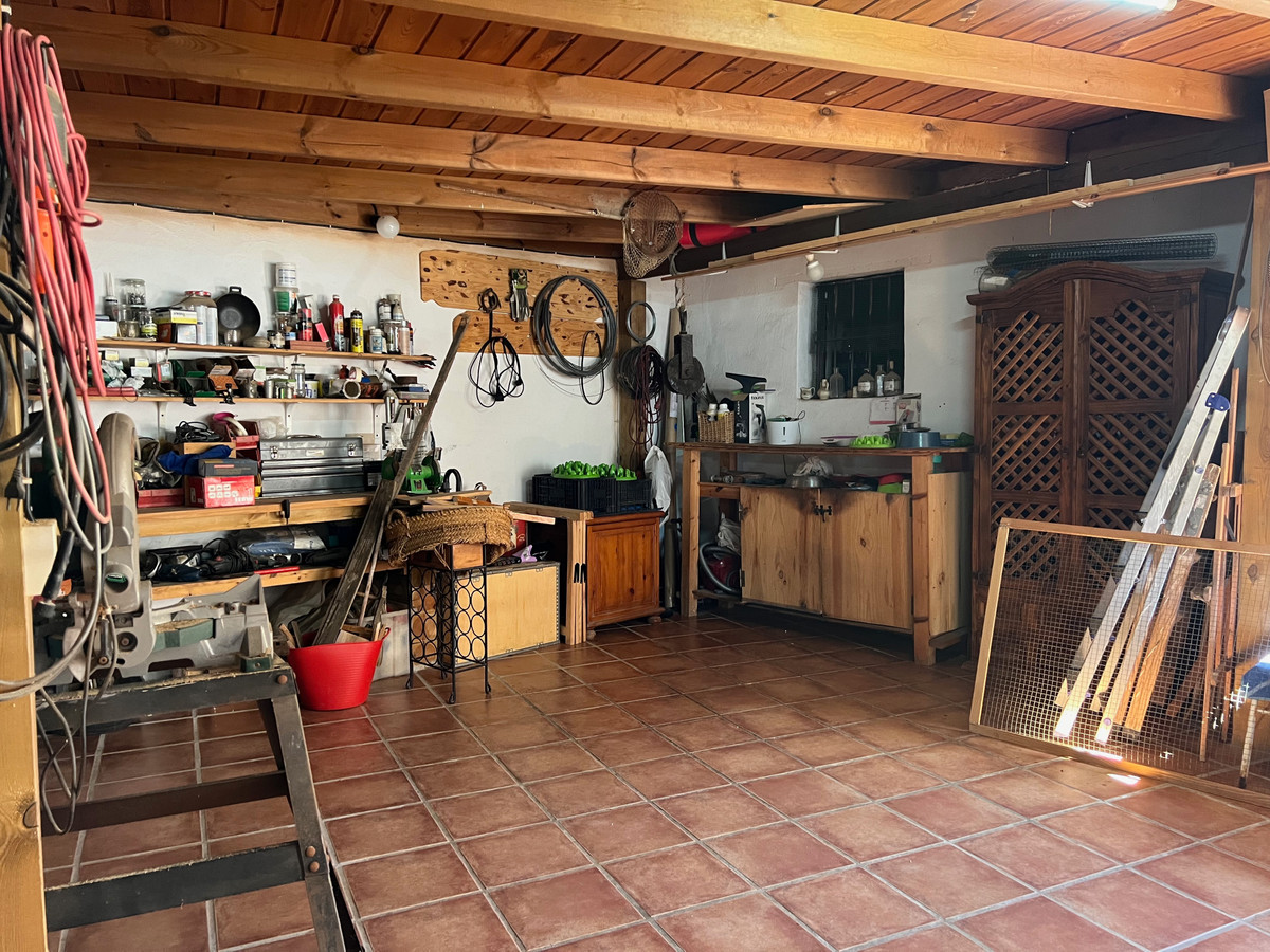 f74edc69f2f7abe306cdafab033af8cf - 47