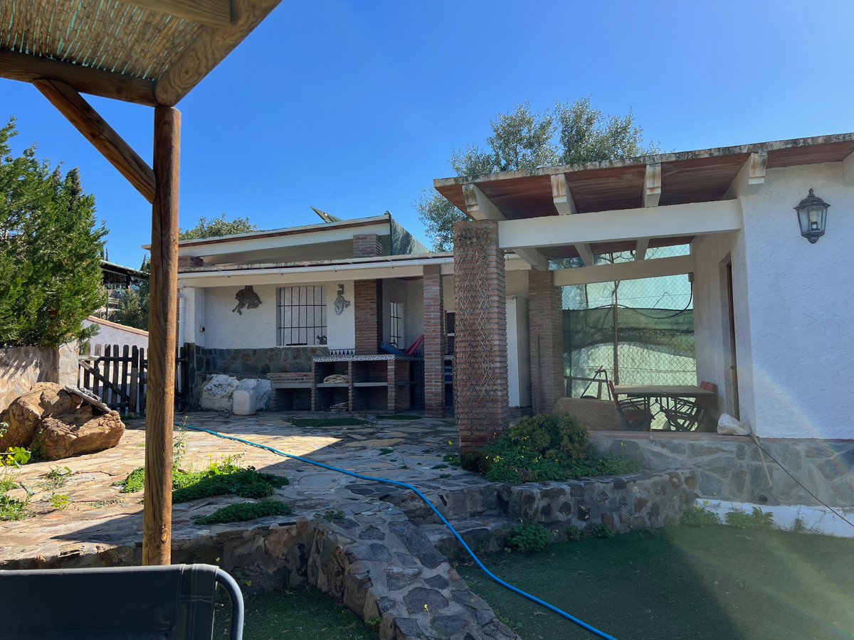 f74edc69f2f7abe306cdafab033af8cf - 48