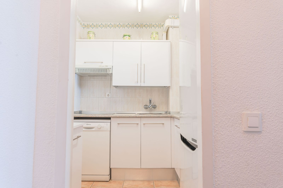 f90111ac0bf86d8576e512b2a462ae5b - 19