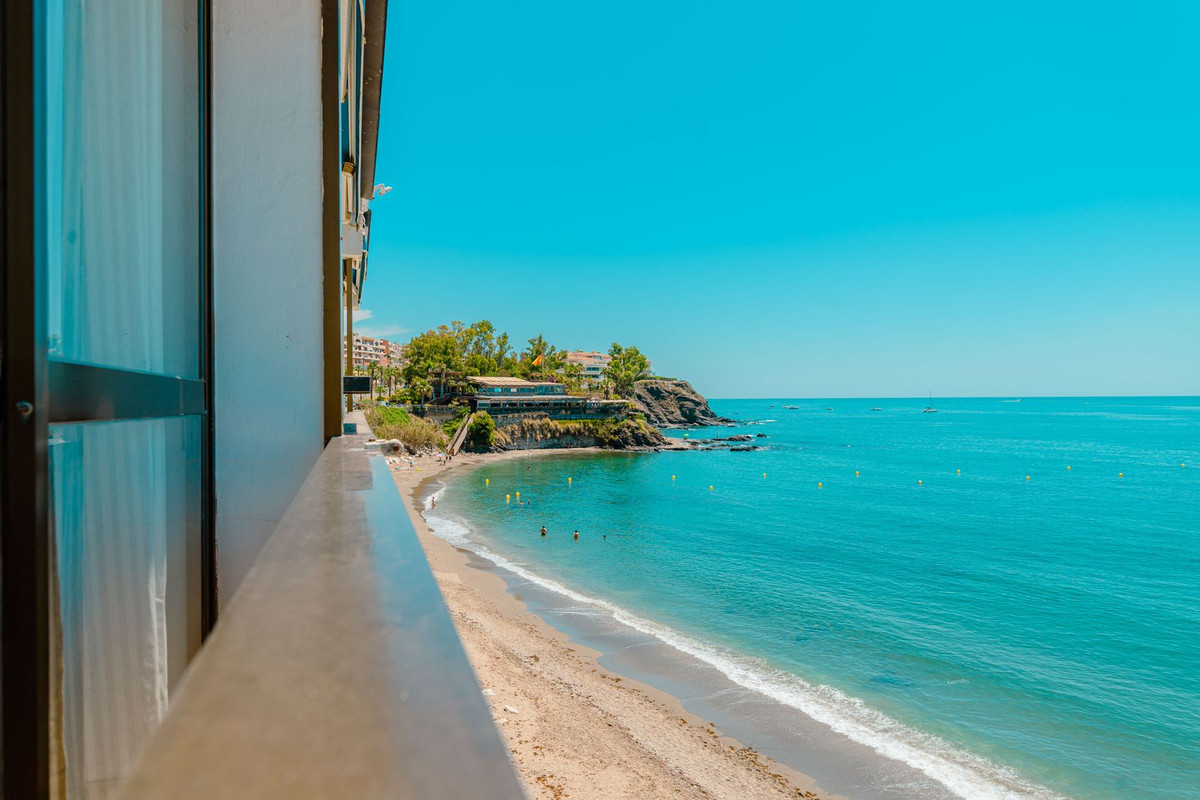 f90111ac0bf86d8576e512b2a462ae5b - 3