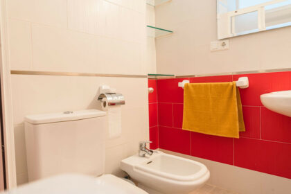 f90111ac0bf86d8576e512b2a462ae5b - 32