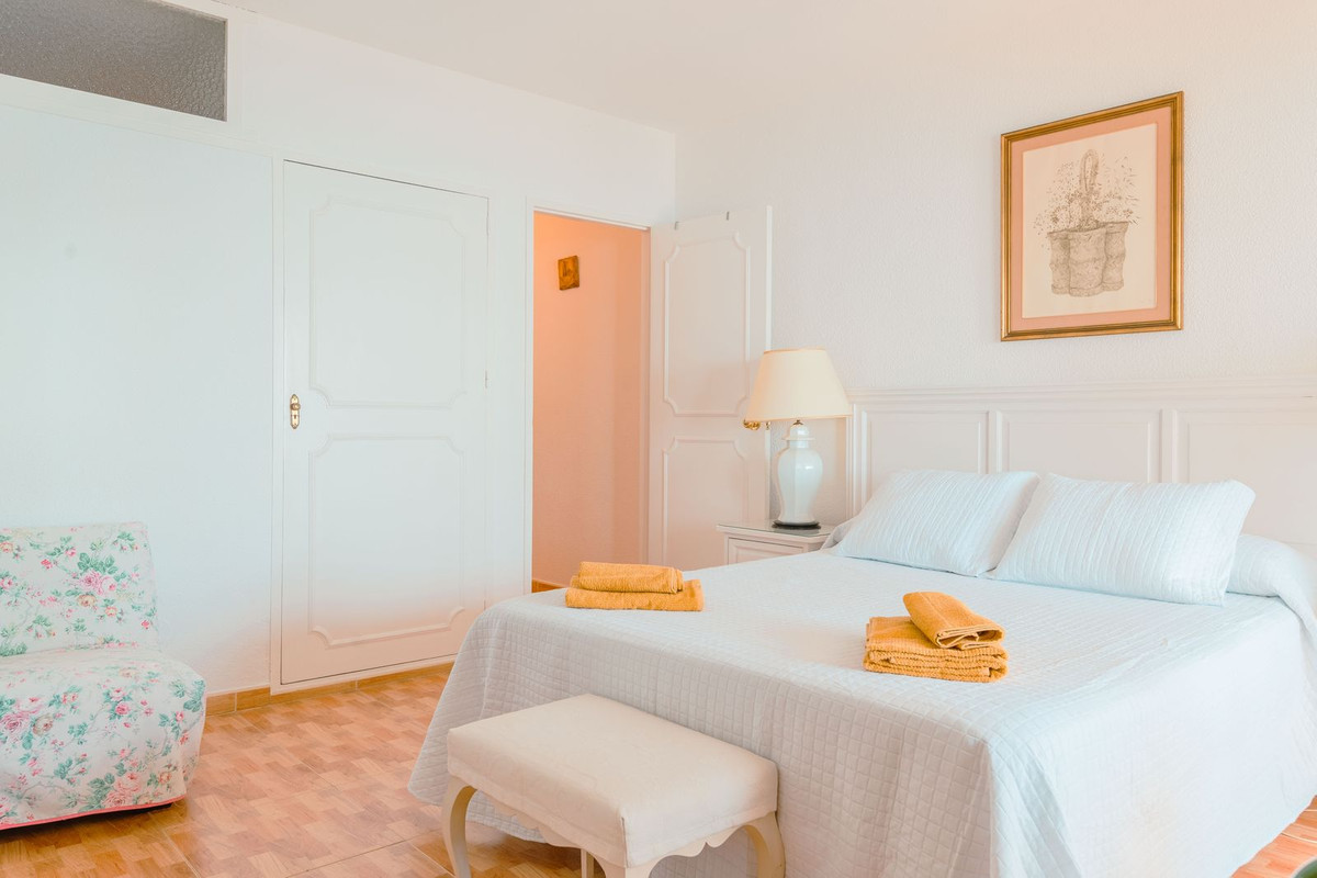 f90111ac0bf86d8576e512b2a462ae5b - 39