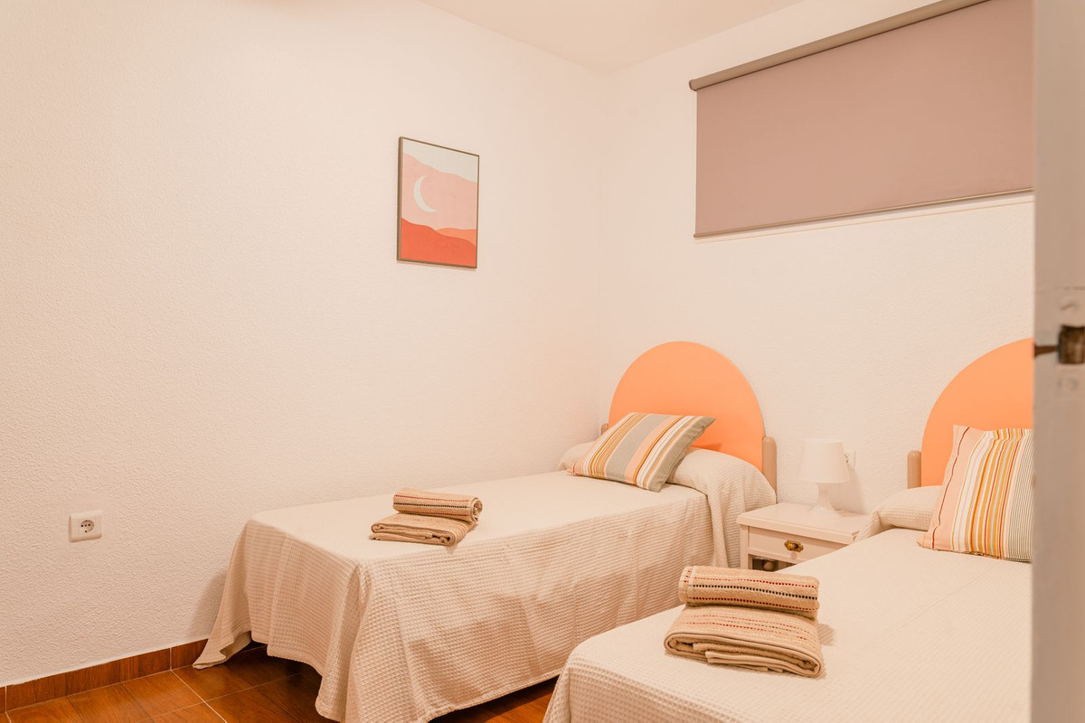 f90111ac0bf86d8576e512b2a462ae5b - 4