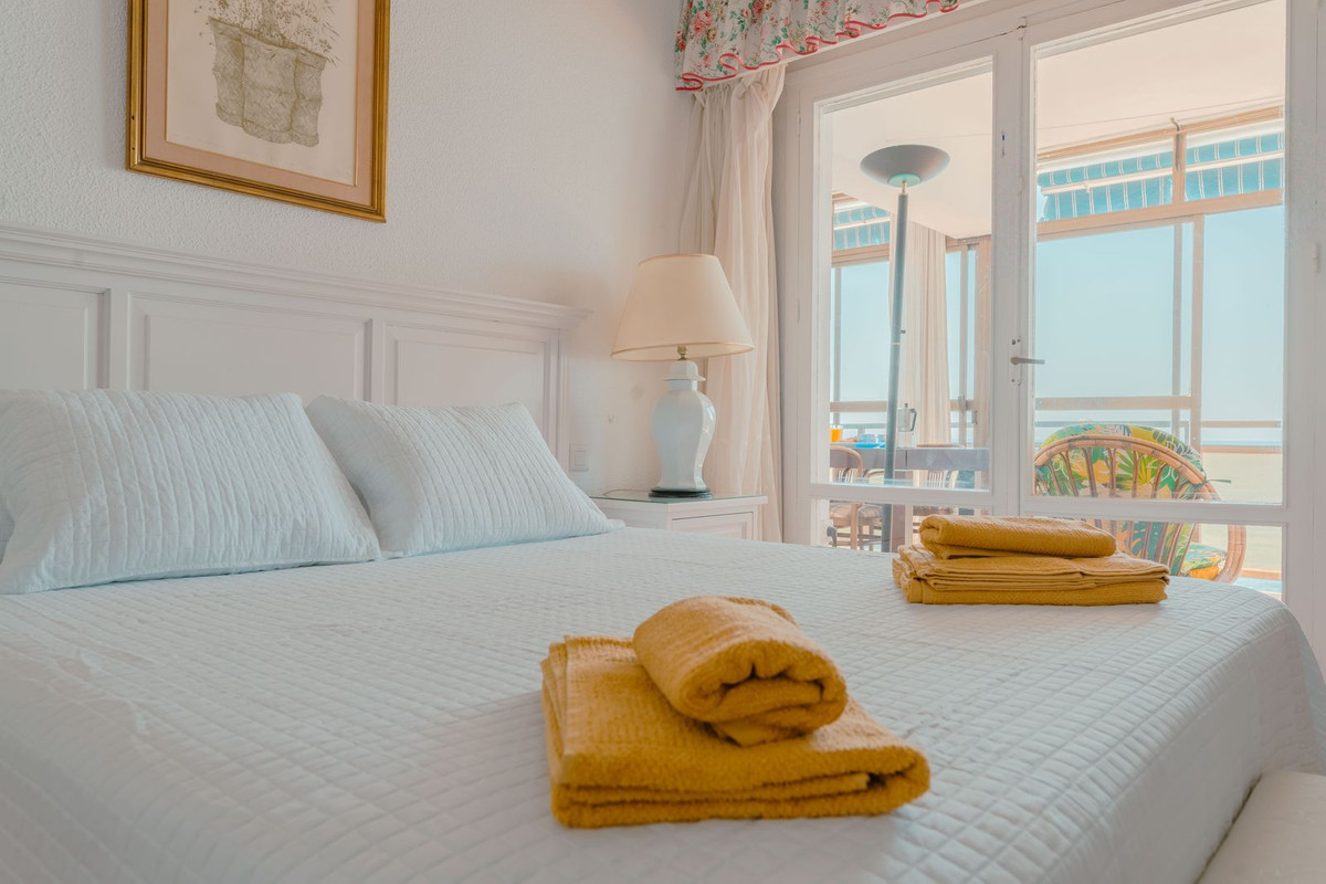 f90111ac0bf86d8576e512b2a462ae5b - 45