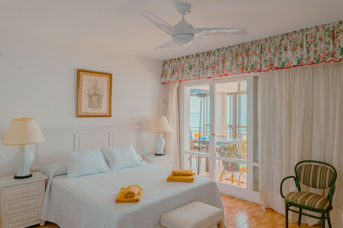 f90111ac0bf86d8576e512b2a462ae5b - 46