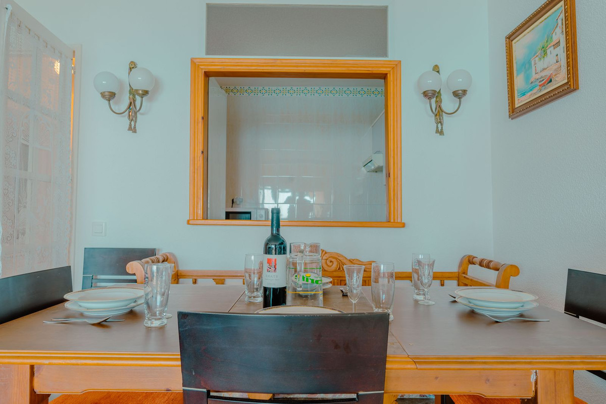 f90111ac0bf86d8576e512b2a462ae5b - 51