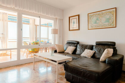 f90111ac0bf86d8576e512b2a462ae5b - 52