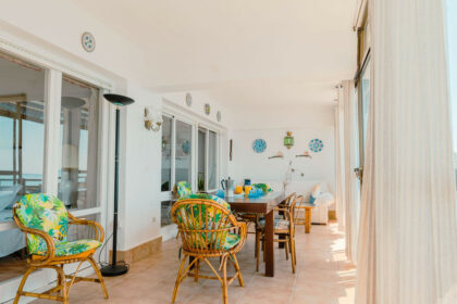 f90111ac0bf86d8576e512b2a462ae5b - 56