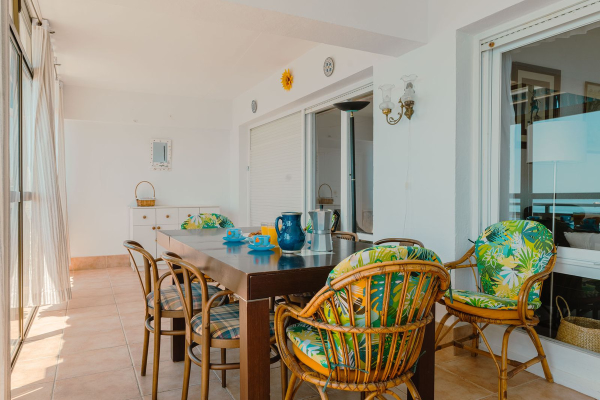 f90111ac0bf86d8576e512b2a462ae5b - 63