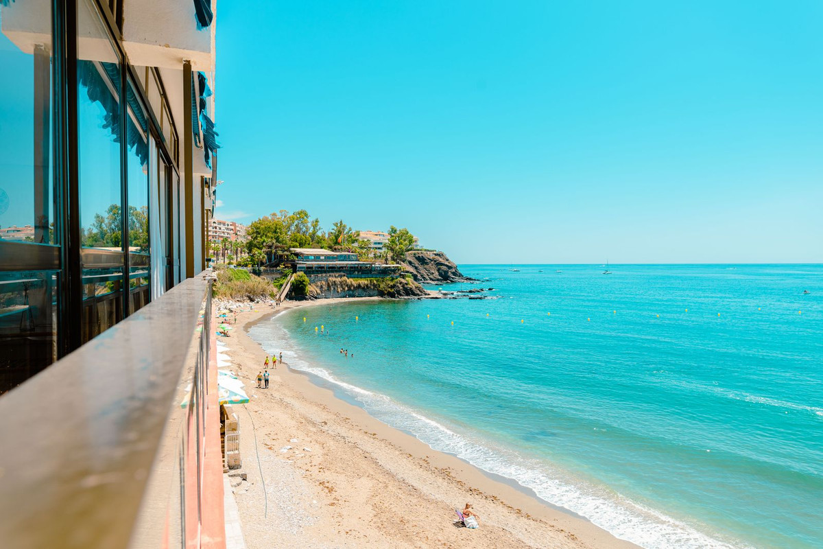 f90111ac0bf86d8576e512b2a462ae5b - 64