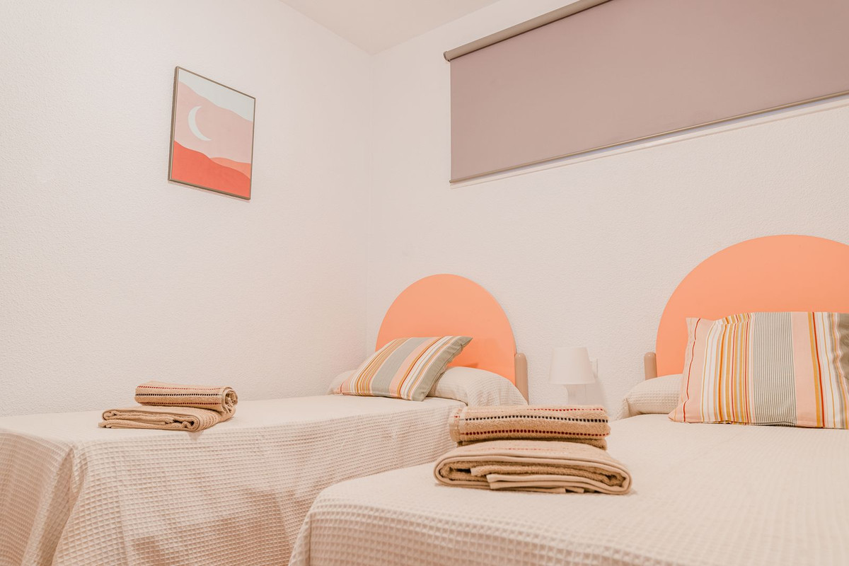 f90111ac0bf86d8576e512b2a462ae5b - 7