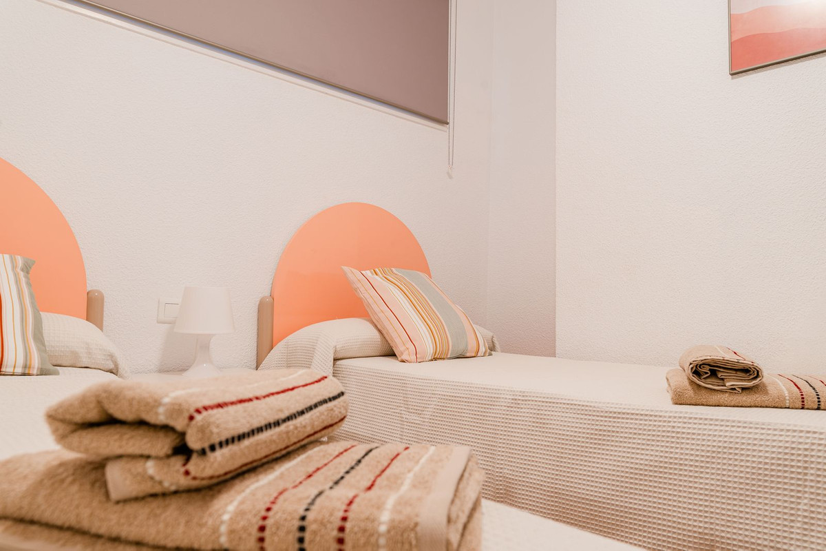 f90111ac0bf86d8576e512b2a462ae5b - 9