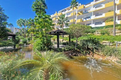 f988941ac6a2c16a3615dc4ed70ad8d4 - 1