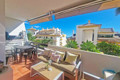 f988941ac6a2c16a3615dc4ed70ad8d4 - 10