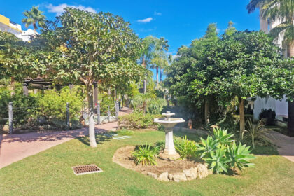 f988941ac6a2c16a3615dc4ed70ad8d4 - 31