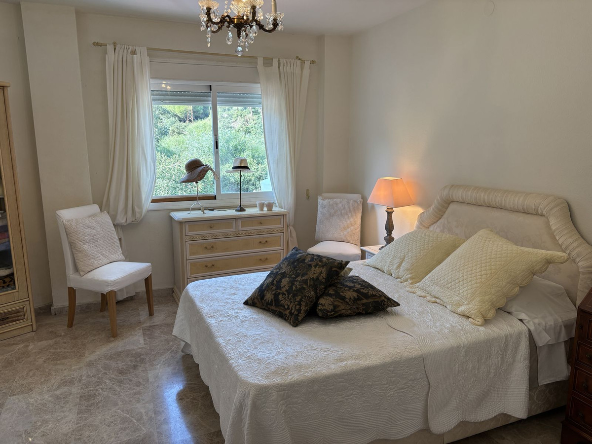 f98aedd6bb24188d08c176d29c3af6e5 - 11