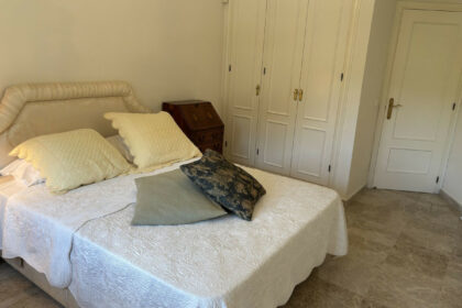 f98aedd6bb24188d08c176d29c3af6e5 - 12