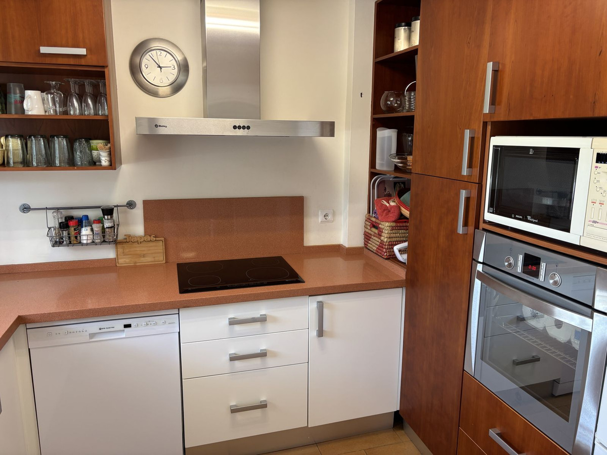 f98aedd6bb24188d08c176d29c3af6e5 - 22