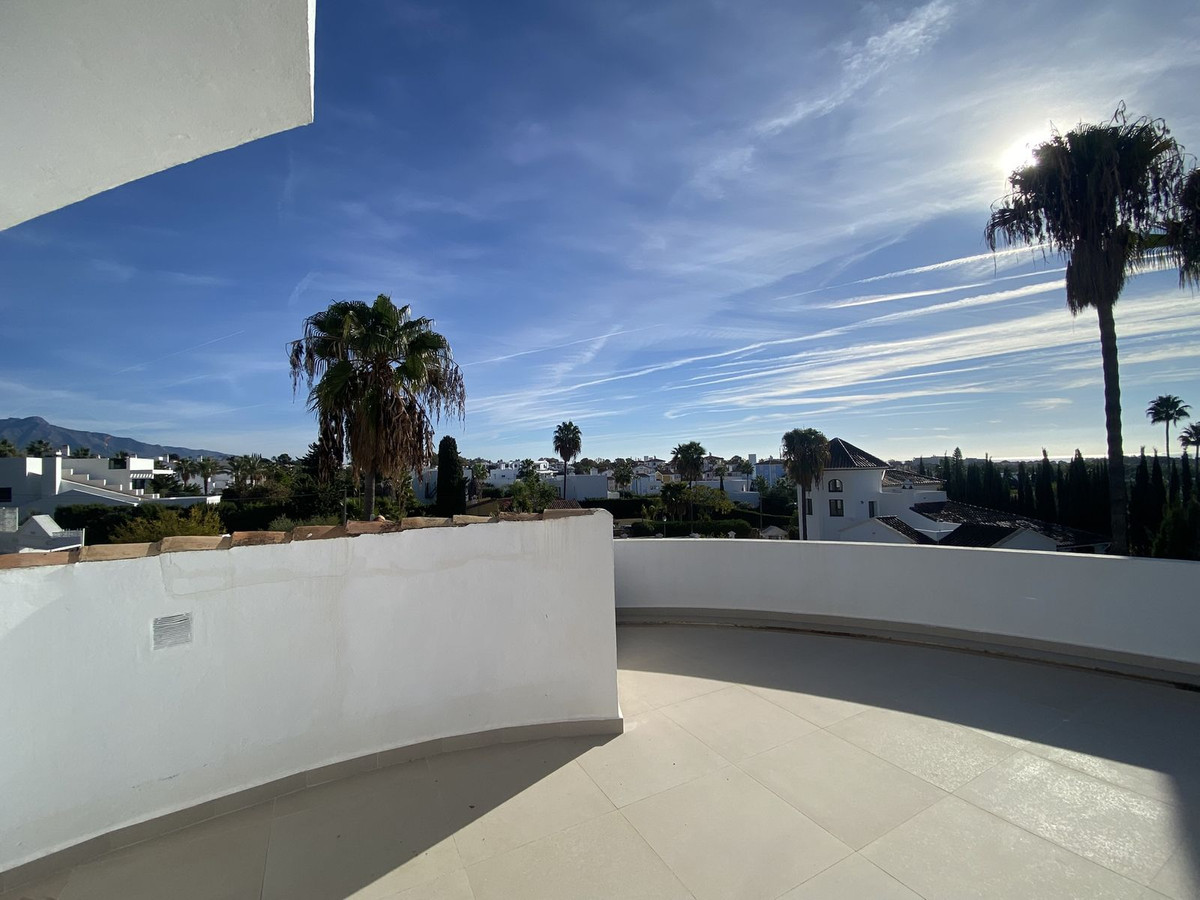 f9a6ef1d24acd40c67336fd5242f704a - 10