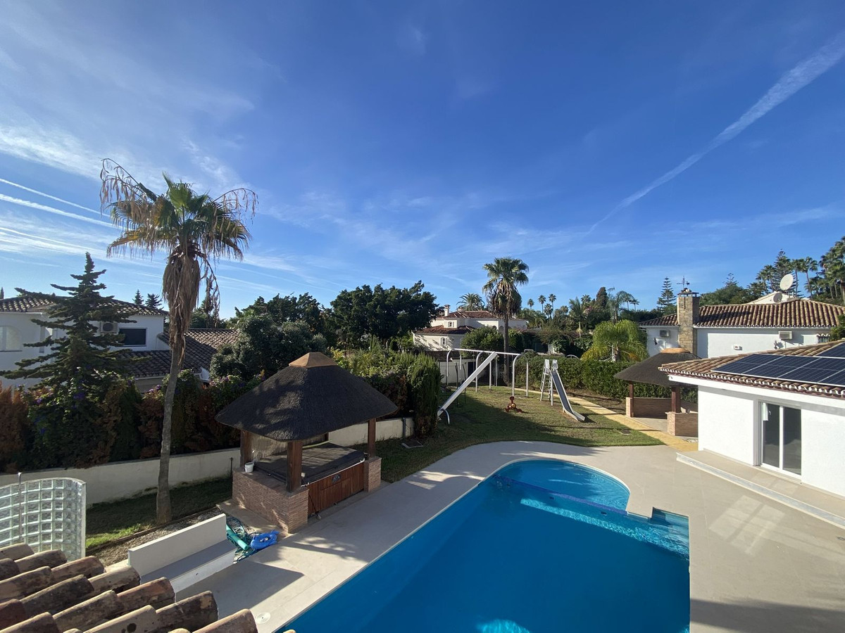 f9a6ef1d24acd40c67336fd5242f704a - 11