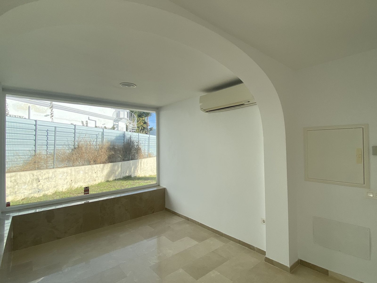 f9a6ef1d24acd40c67336fd5242f704a - 20