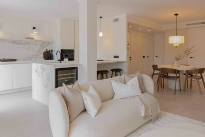 fa0c6f783ba3e18486445e0408525b0c - 1