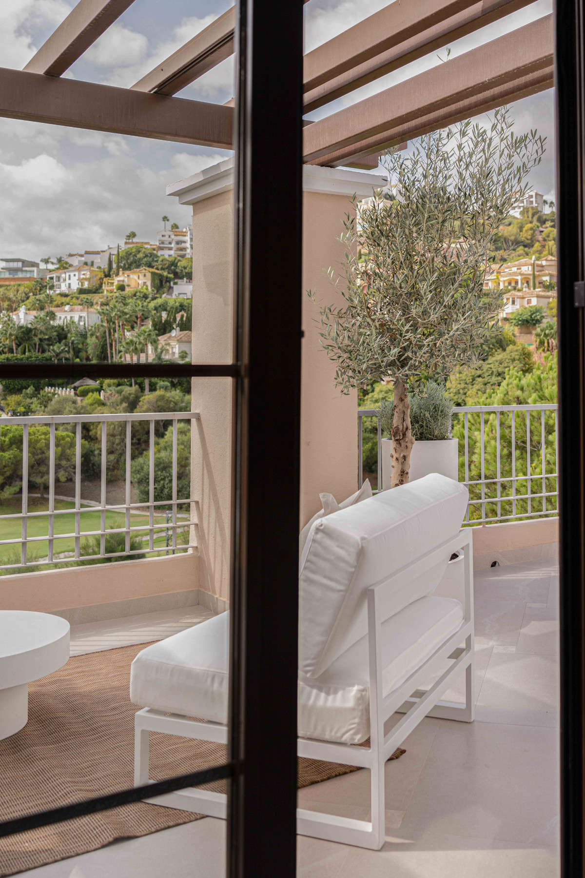 fa0c6f783ba3e18486445e0408525b0c - 38