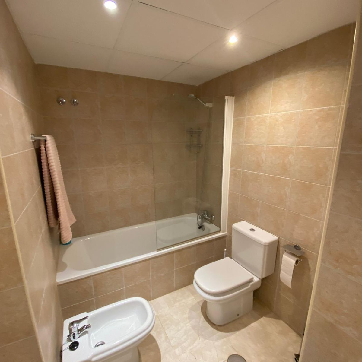 fa4cff35d957c037c89808b42d644d76 - 42