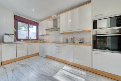 fab3ce47c0dc113916381fe9c5ea9c55 - 8