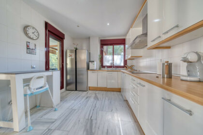 fab3ce47c0dc113916381fe9c5ea9c55 - 9