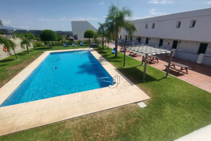 fb1e8f4bf577d5a7b2d4db6ebff3580c - 35