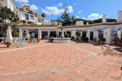 fc61eabfb0b8a15a0e27ea109dab0b7a - 15