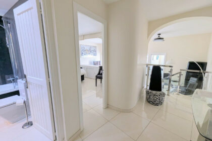 fc61eabfb0b8a15a0e27ea109dab0b7a - 18