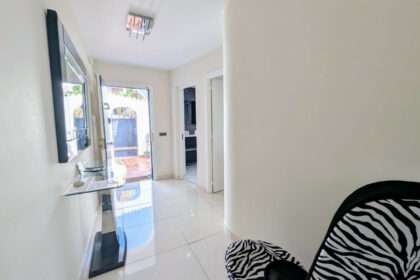 fc61eabfb0b8a15a0e27ea109dab0b7a - 25