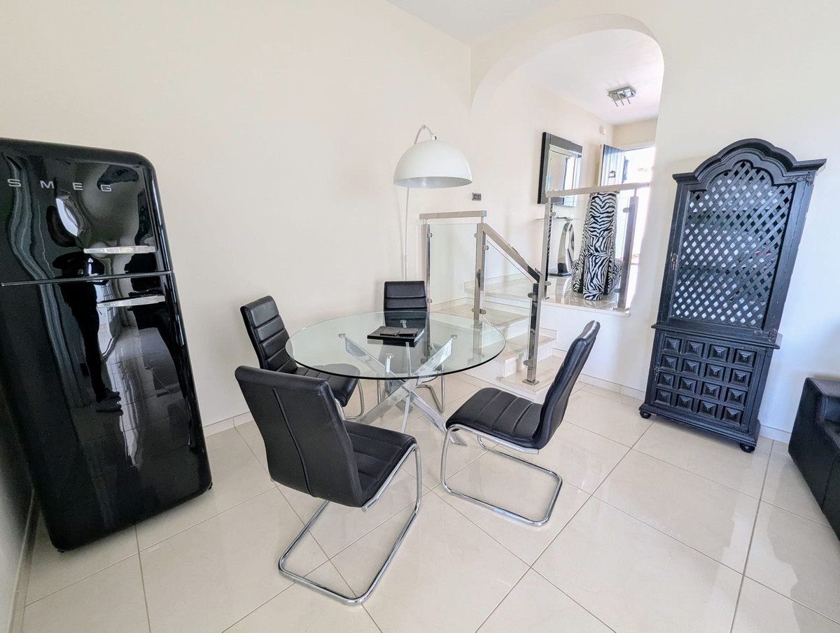 fc61eabfb0b8a15a0e27ea109dab0b7a - 27