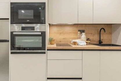 fc6fe3a138bb79d1e4a0c6005a6649d5 - 7