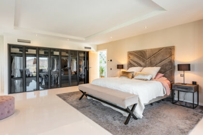 fc8c3387dffaa9072175732bc4901521 - 18