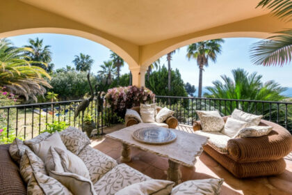 fcacf0a3849a87b45e955ba3677e62f5 - 2