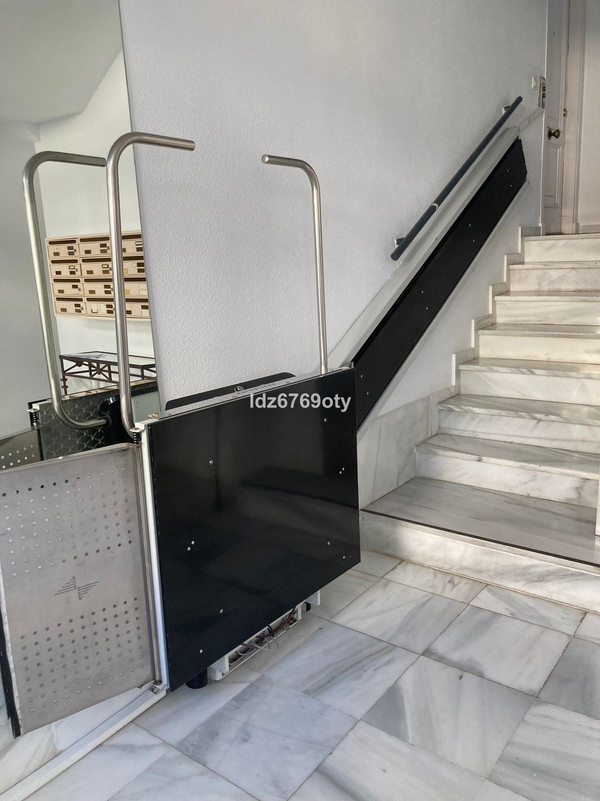 fd09cadfd60651b77b8761a9f7e4252b - 39