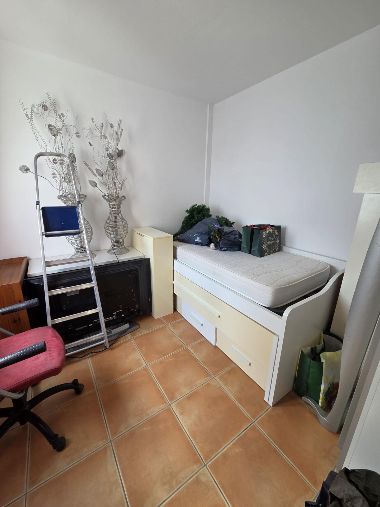 fe5d69fed82e2f85d9a79164eb4bd449 - 12