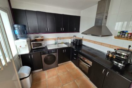 fe5d69fed82e2f85d9a79164eb4bd449 - 25