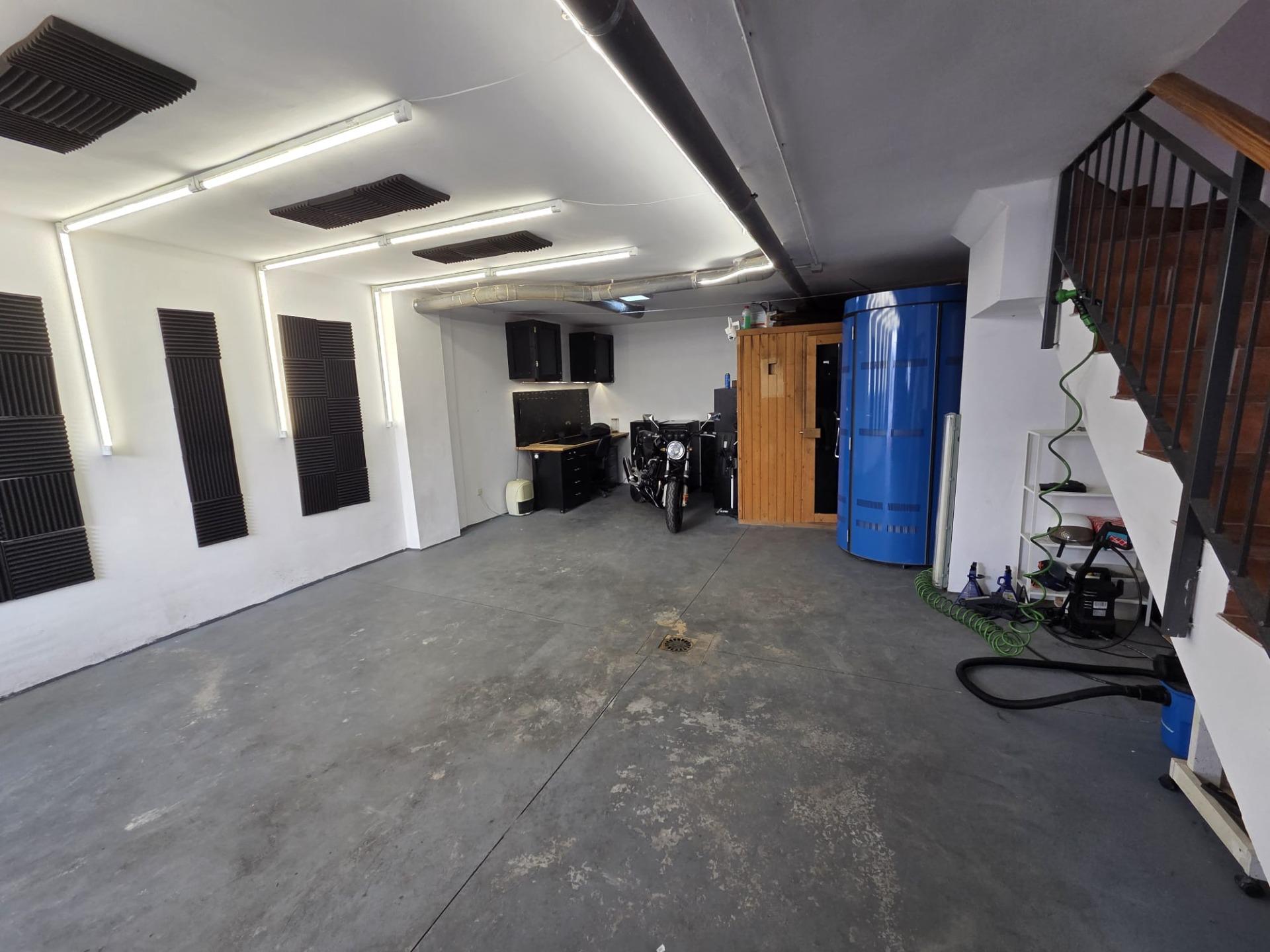 fe5d69fed82e2f85d9a79164eb4bd449 - 5