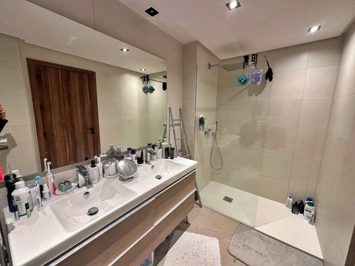 fec68154f50fcf496af8bbe43a5502d5 - 30