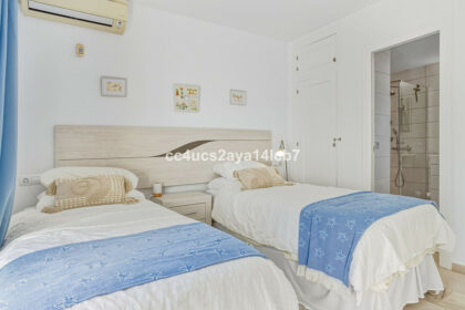 fed360ec271fd7ba1c6f8c6ec9b4099d - 17