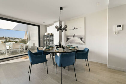 ff18886ca467e8a6ef42d157d8f59168 - 19